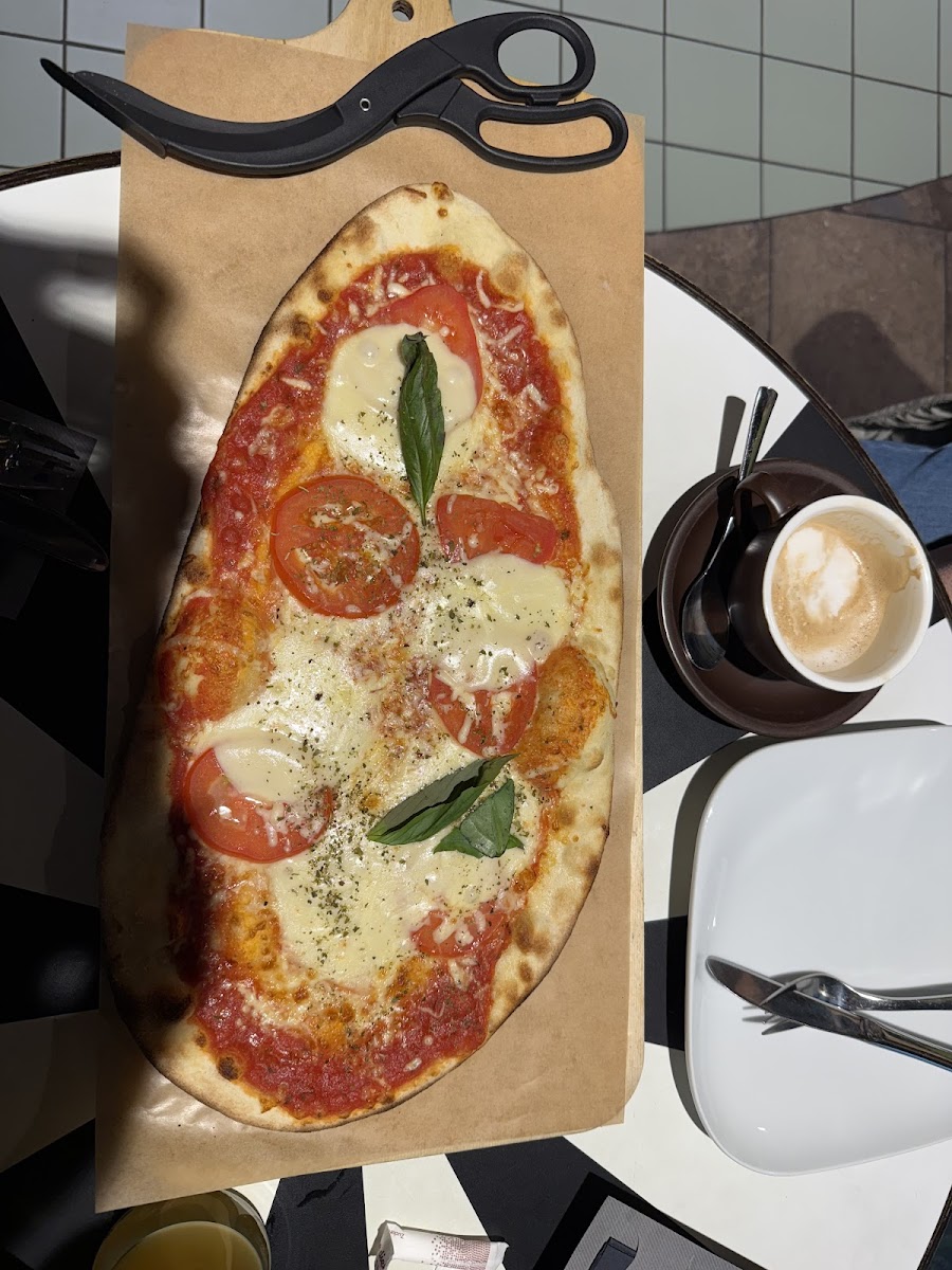 White Monkey Dusseldorf Airport-4